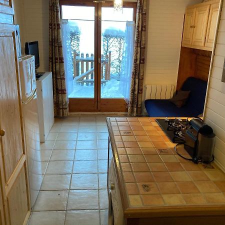 Appartement 2 Pieces Pieds Des Pistes Terrasse Face A La Montagne แบร์เนซ์ ภายนอก รูปภาพ